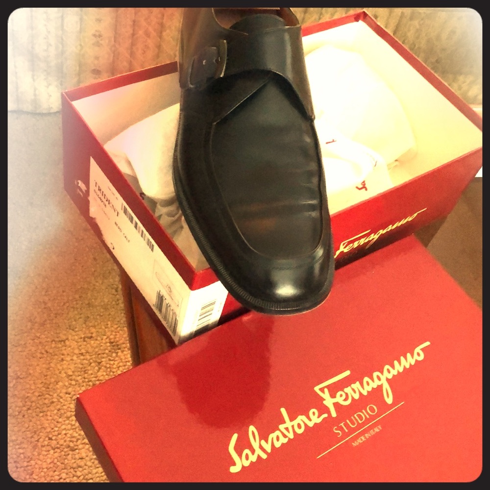 Men's dress shoes w/ cedar shoe trees. Ferragamo's